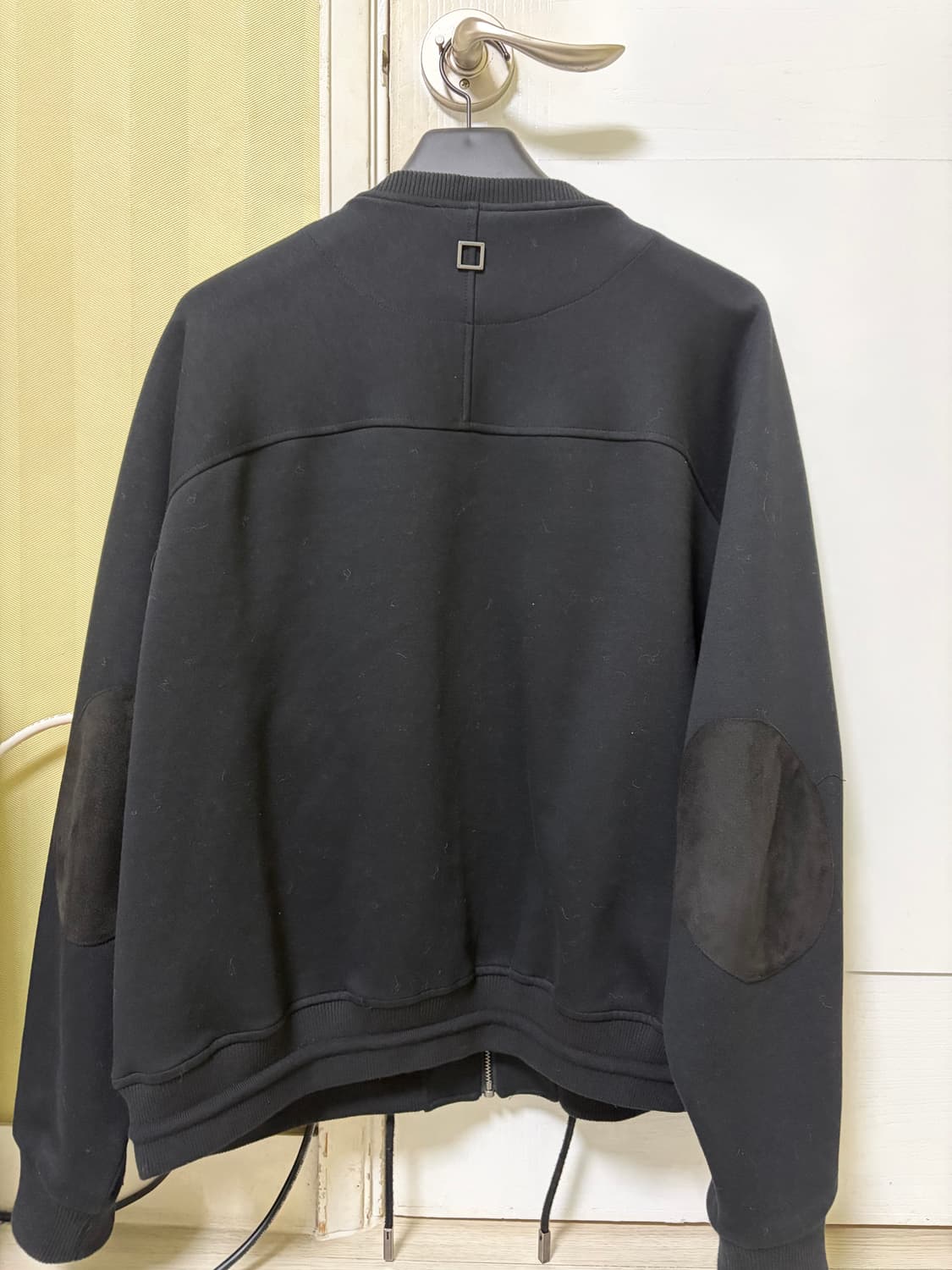 [48] 우영미 블랙 집업 스웨트셔츠 상품이미지2