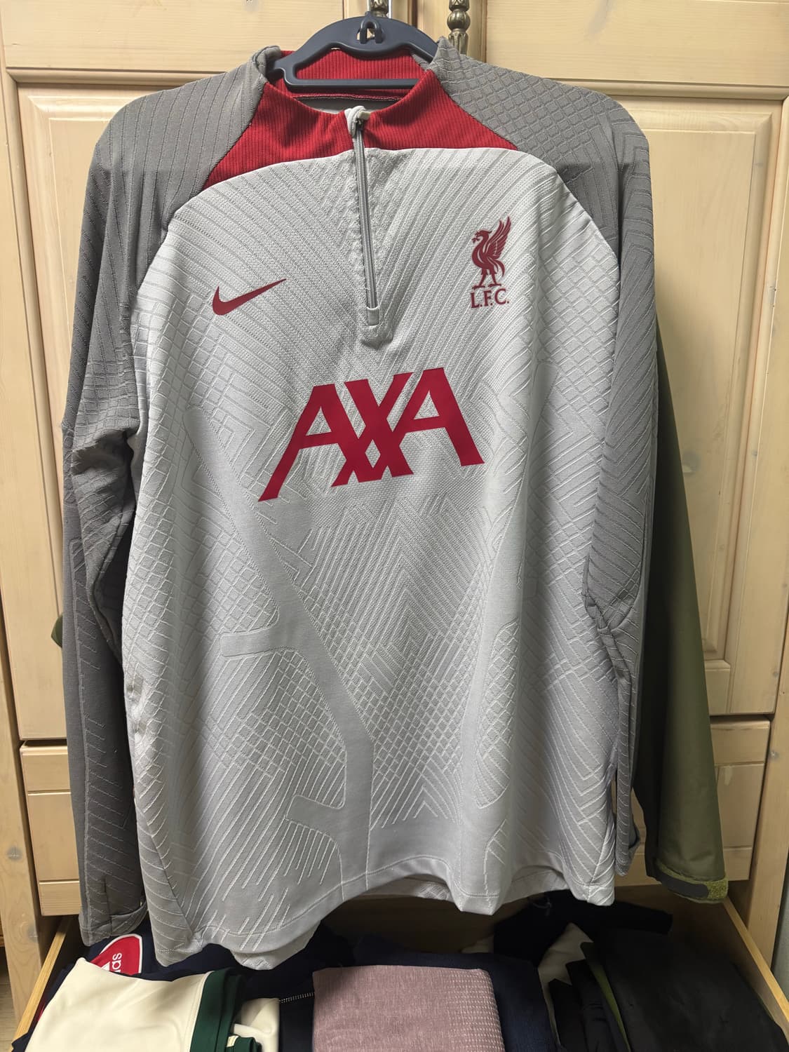 22-23 리버풀 코치 지급용 ADV 드릴탑 긴팔 상품이미지1