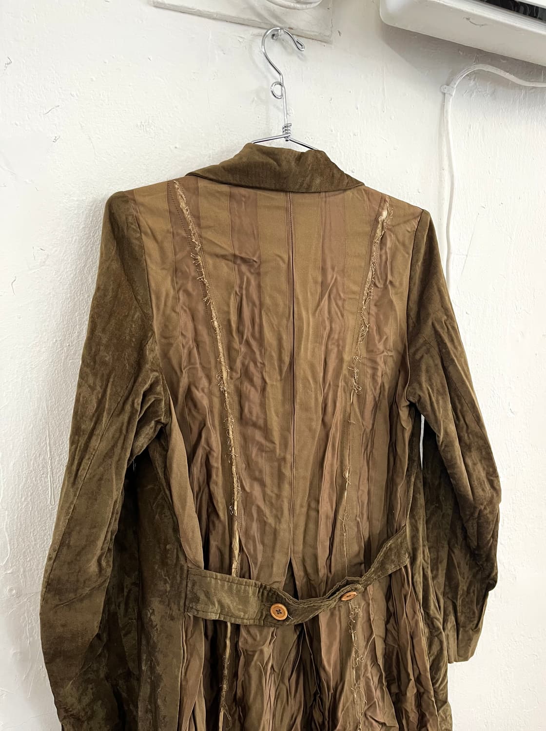 A TENTATIVE ATELIER 아티저널 벨루어 롱코트 상품이미지8