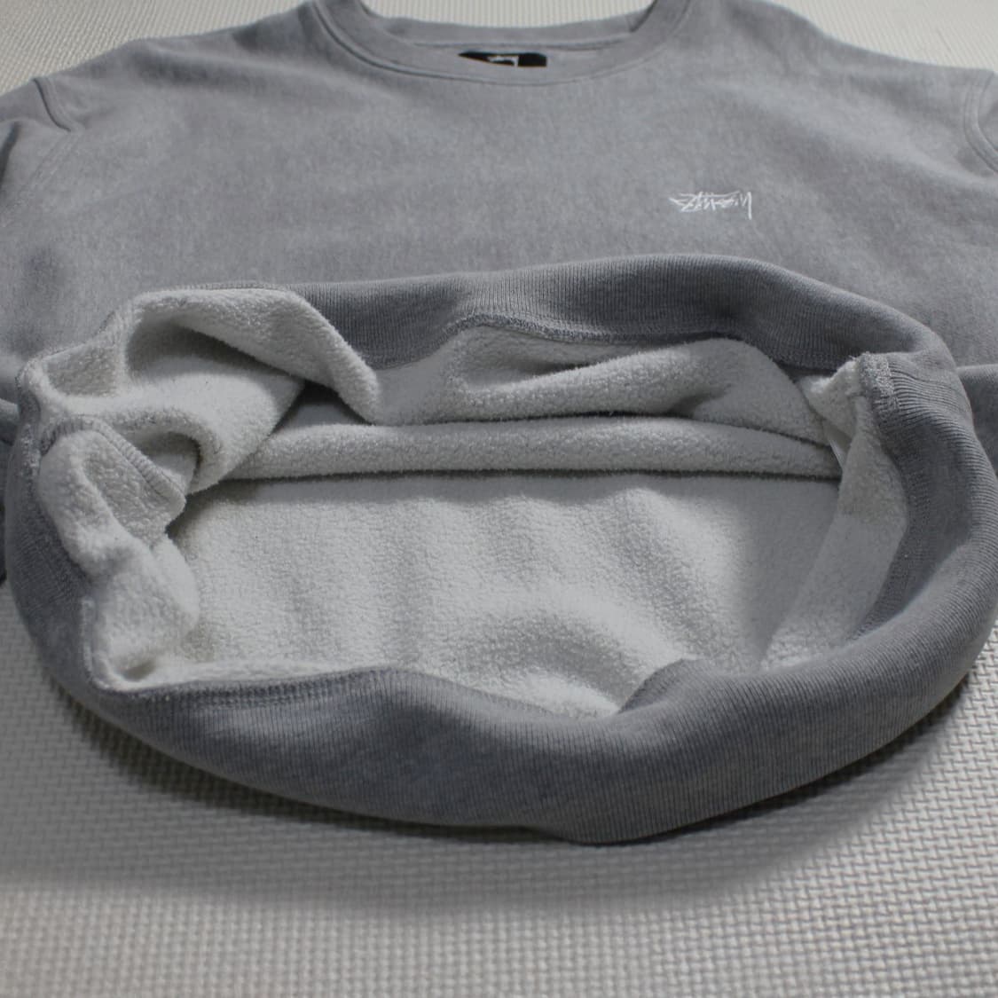 Stussy 스투시 그레이 기모 맨투맨 상품이미지3