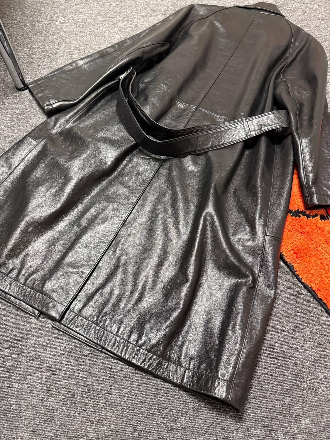 [M] 누마레 레더 트렌치 코트 블랙 상품이미지6