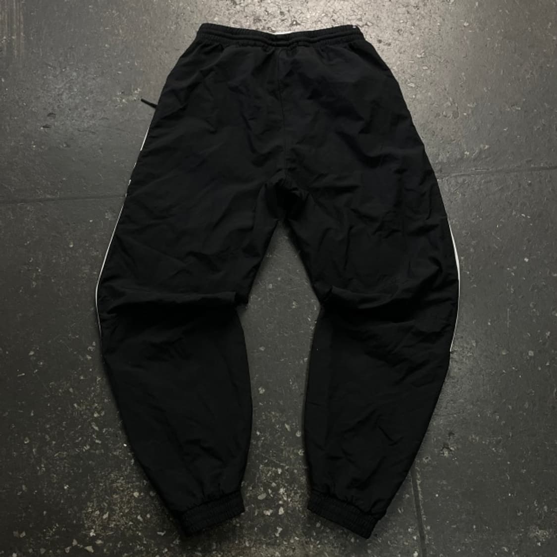 100 아디다스 나일론 조거팬츠  상품이미지5