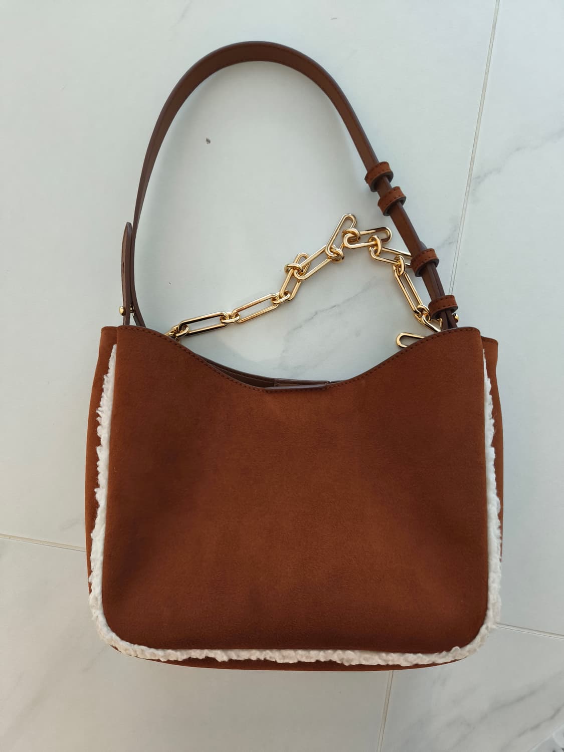 찰스앤키스 겨울 스웨이드 가방 상품이미지1