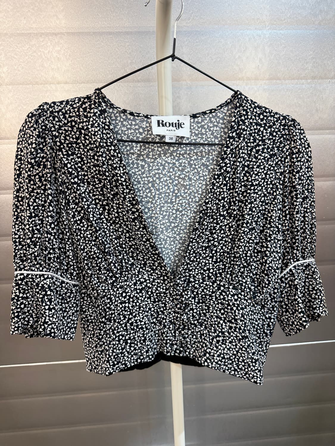 Rouje 루쥬 블랙 플로럴 블라우스 36 상품이미지2