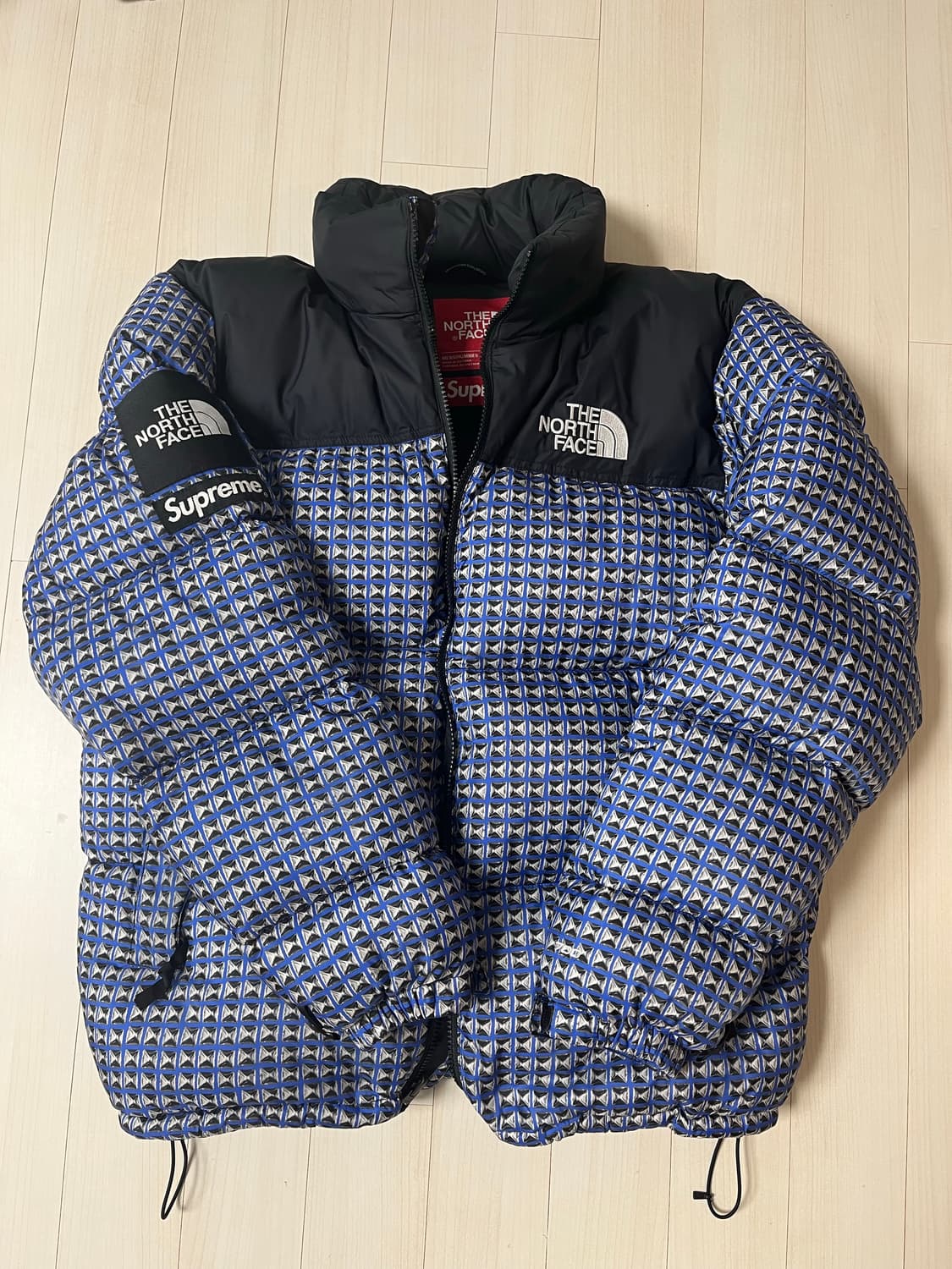 슈프림 노스페이스 스터드 눕시 L 상품이미지1