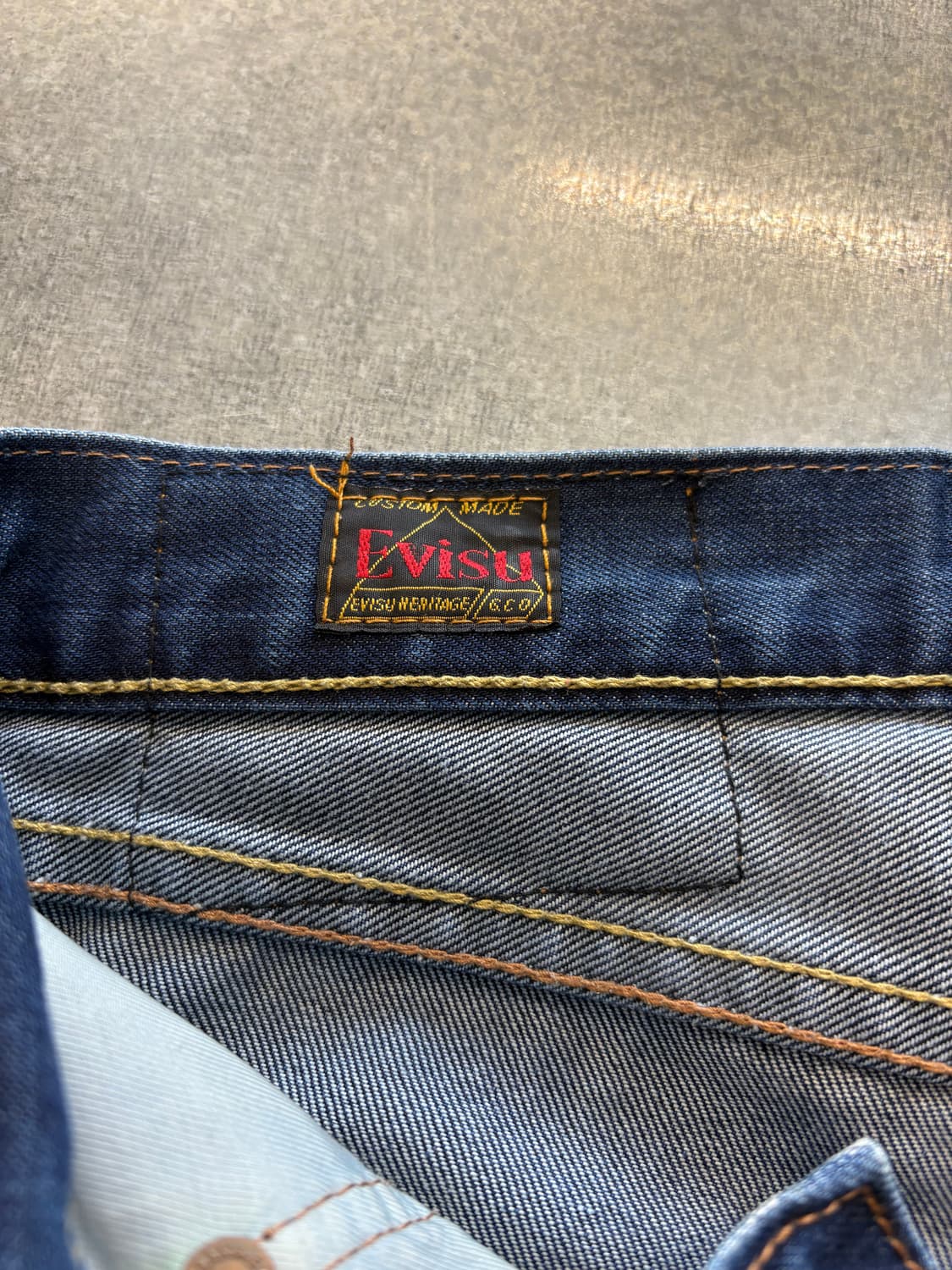 에비수 EVISU 워싱 데님 팬츠 상품이미지5