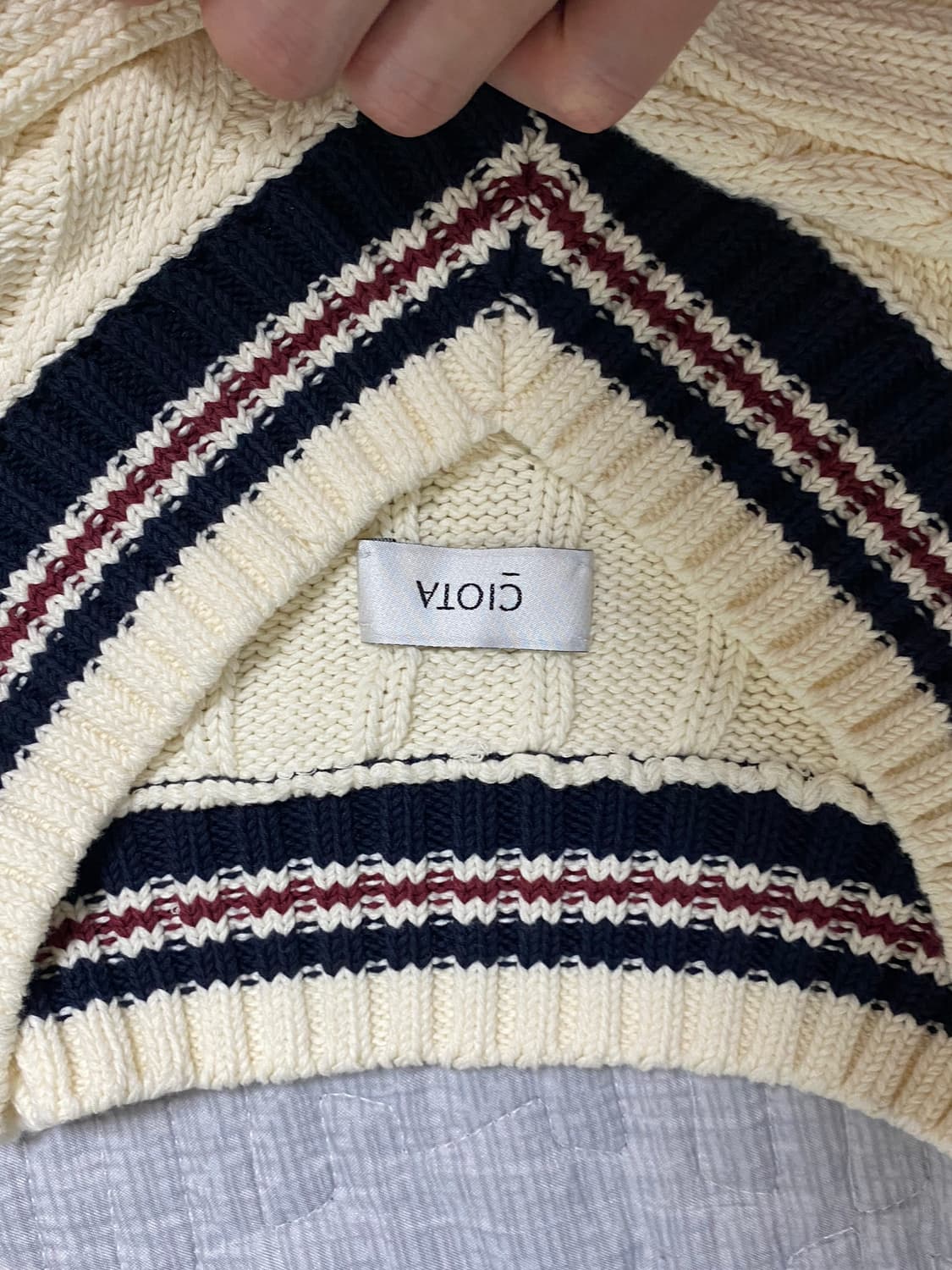 5)시오타 크로켓 스웨터 니트 뉴진스 해린 착용 상품이미지7