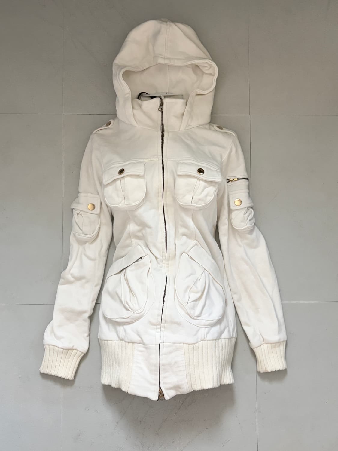 • Ivory Cargo Pocket Hooded Zip-Up 상품이미지1