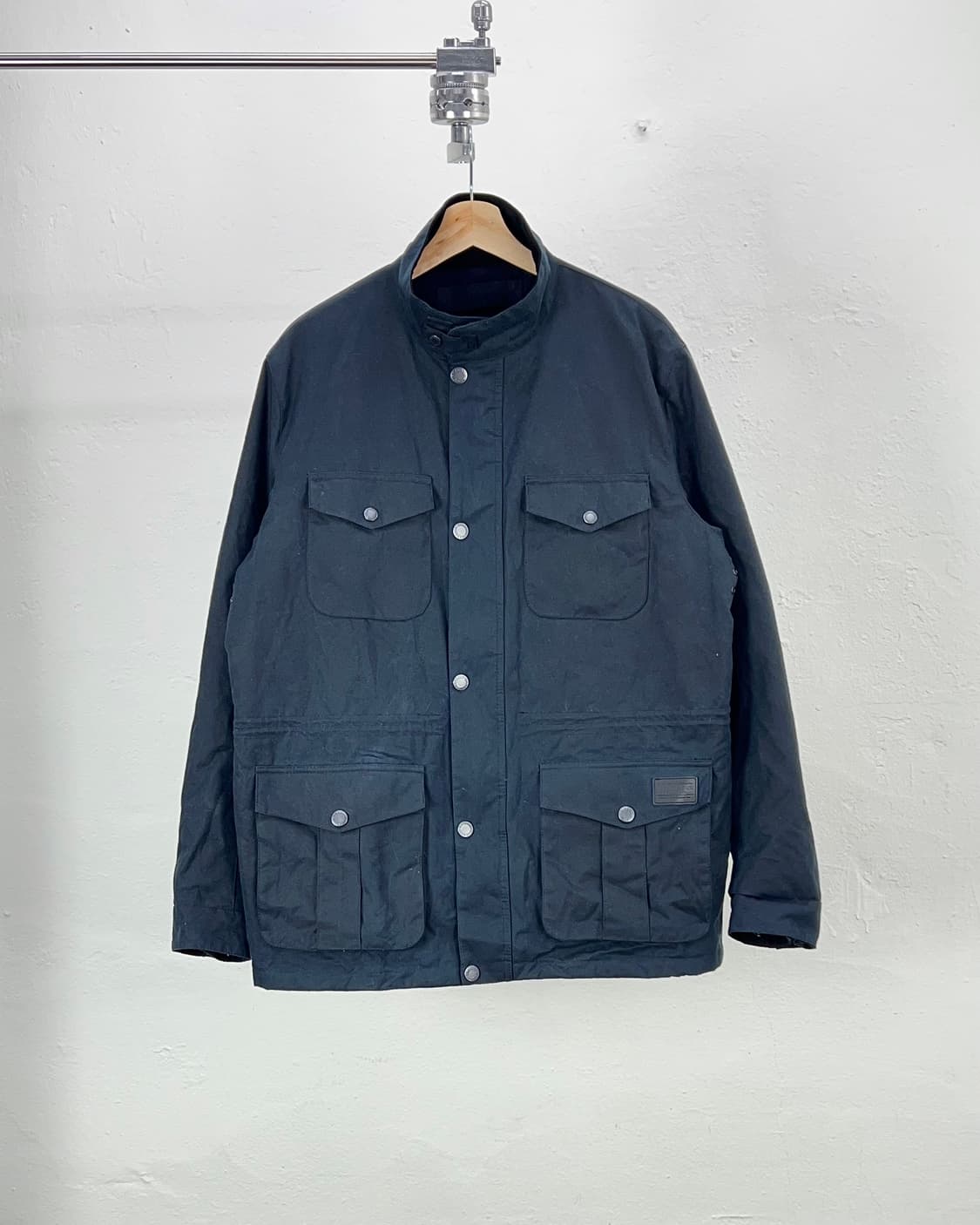 바버 딥 네이비 오그스턴 멀티 포켓 왁스 자켓 상품이미지1