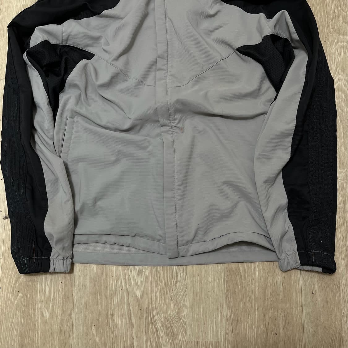 아디다스 올드스쿨 배색 스탠드넥 바람막이 자켓 [그레이] 2XL110 상품이미지3