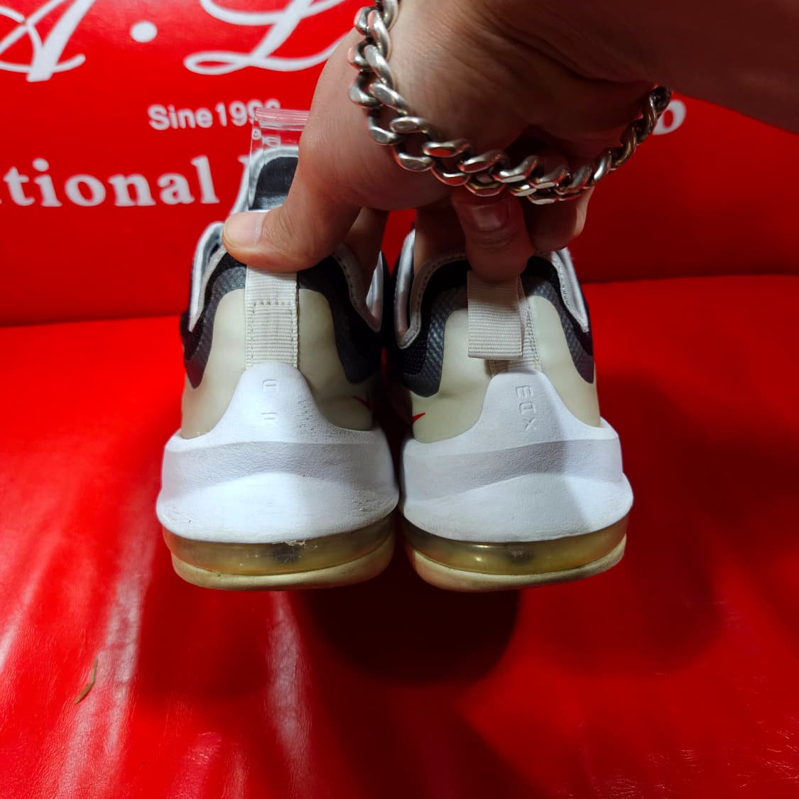 나이키(Nike) 에어맥스 엑시스 마징가 스니커즈 270size 상품이미지5