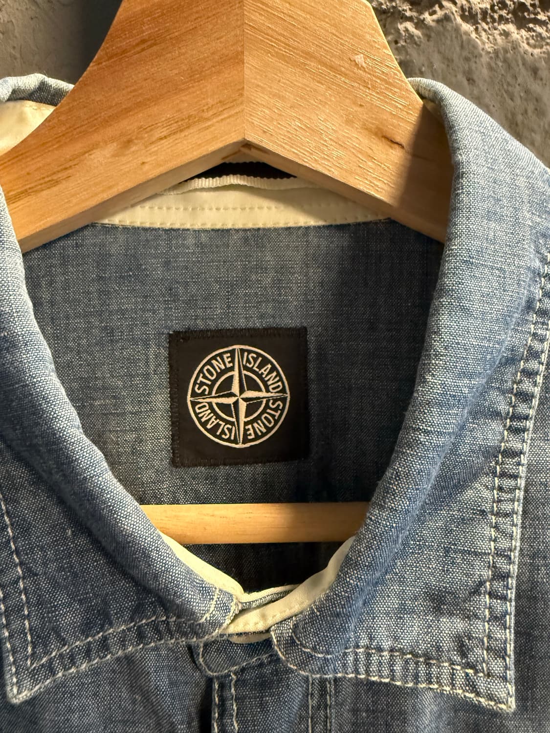 M 스톤아일랜드 STONE ISLAND 샴브레이 투포켓 셔츠 블루 상품이미지5