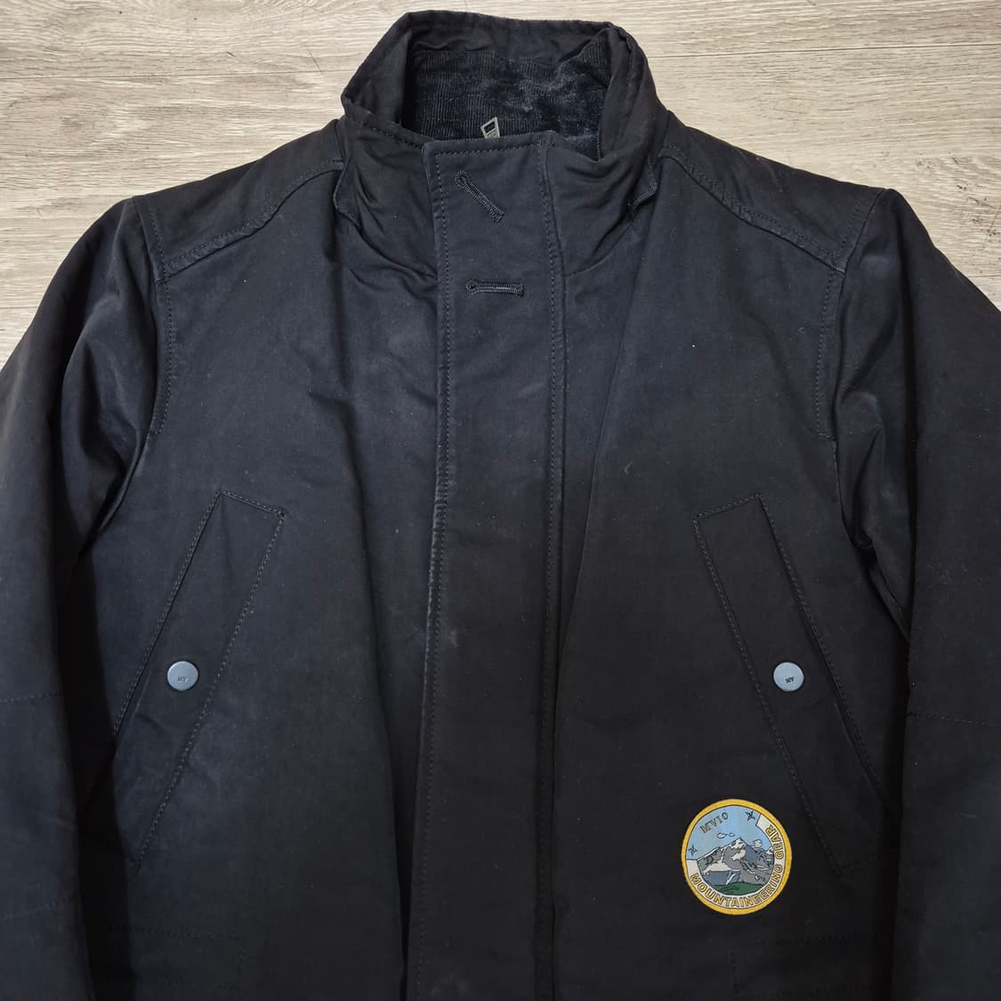 엠비오 마운티니어링 자수 와펜 남성 야상 롱패딩 점퍼 M(95) 상품이미지2