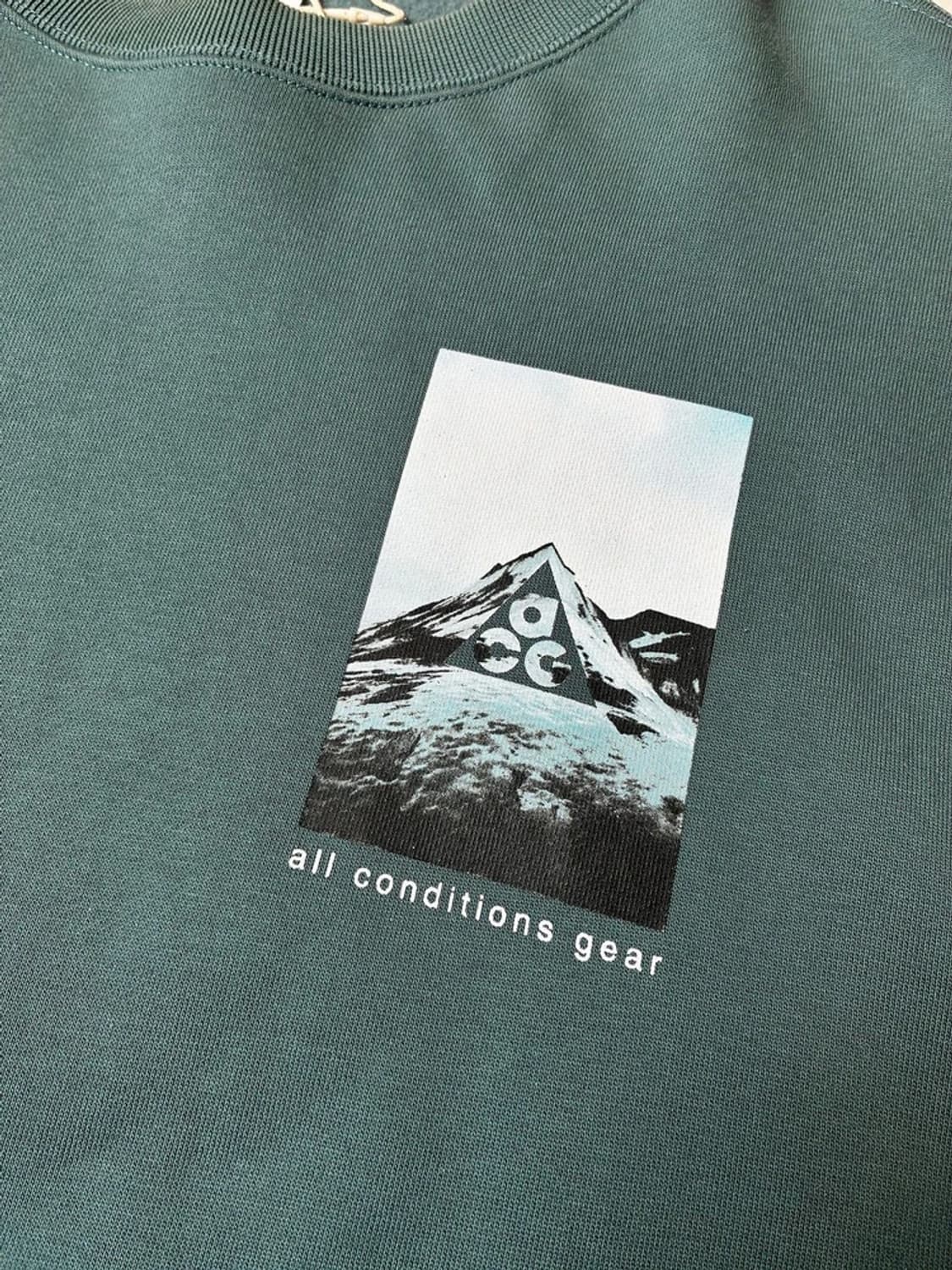 나이키 ACG 써마핏 플리스 그래픽 스웻 셔츠 PN6502   상품이미지5