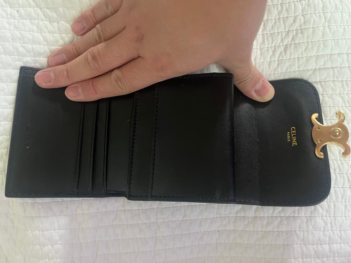 셀린느 트리옹프 반지갑 블랙 금장 레플리카 상품이미지2