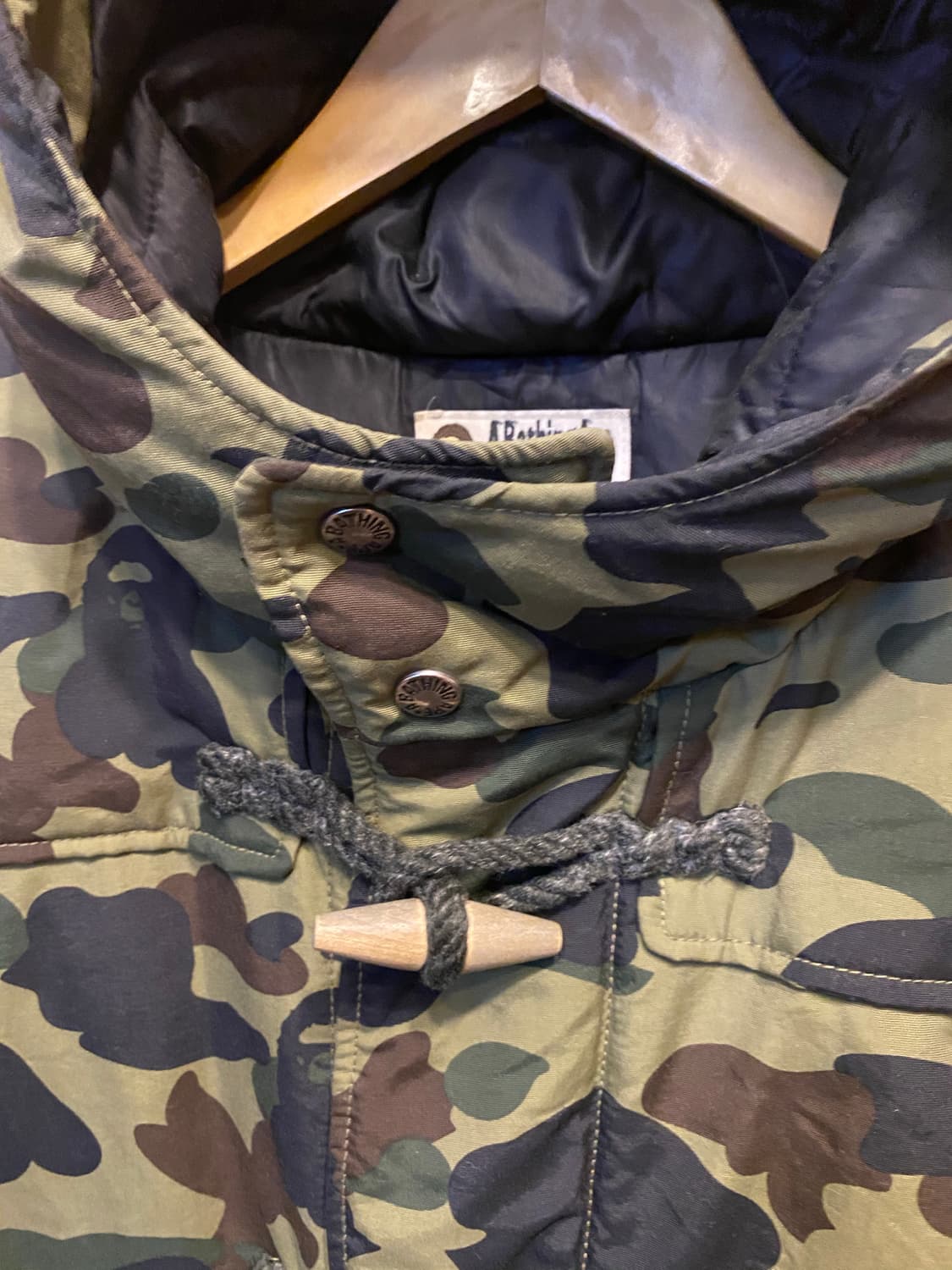 BAPE 1st camo 떡볶이 패딩 자켓 M size 상품이미지2