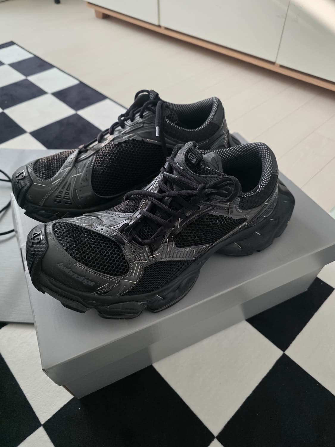 발렌시아가 스테이플러 블랙 42 상품이미지2