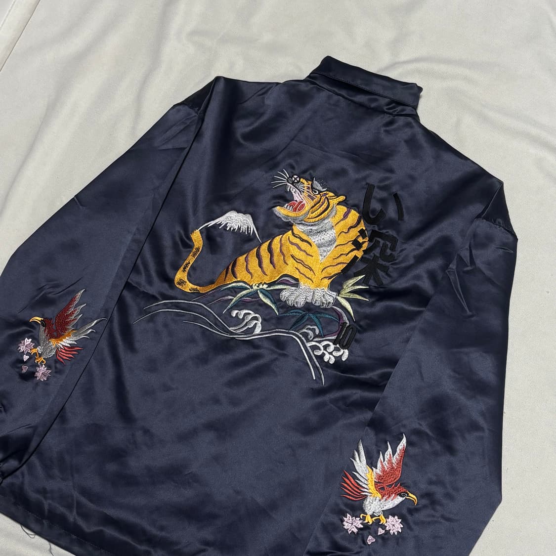 UK 48 12 딘 호랑이&독수리 자수 네이비 스카쟌 상품이미지1