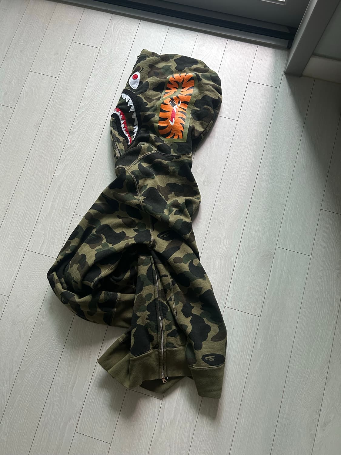 베이프 샤크후드 녹계 상품이미지2