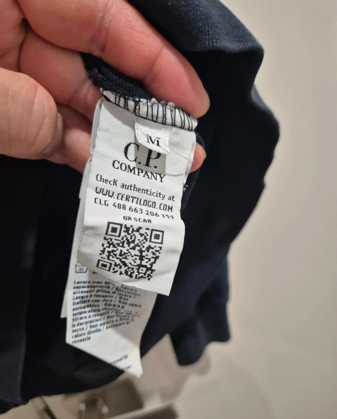 cp컴퍼니 맨투맨 상품이미지3