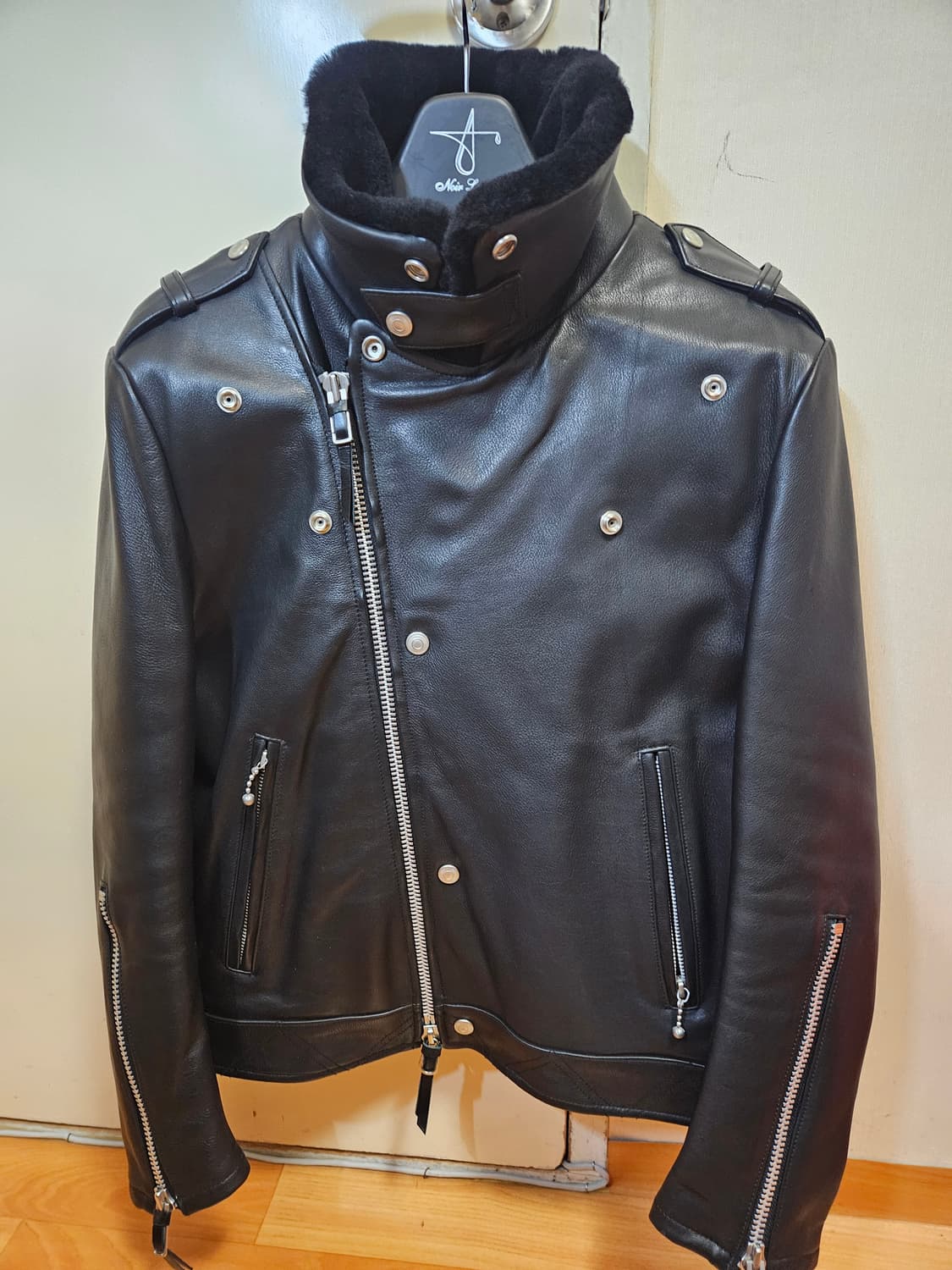 95 M) 디아프바인 죠니 무스탕 가죽자켓 상품이미지3