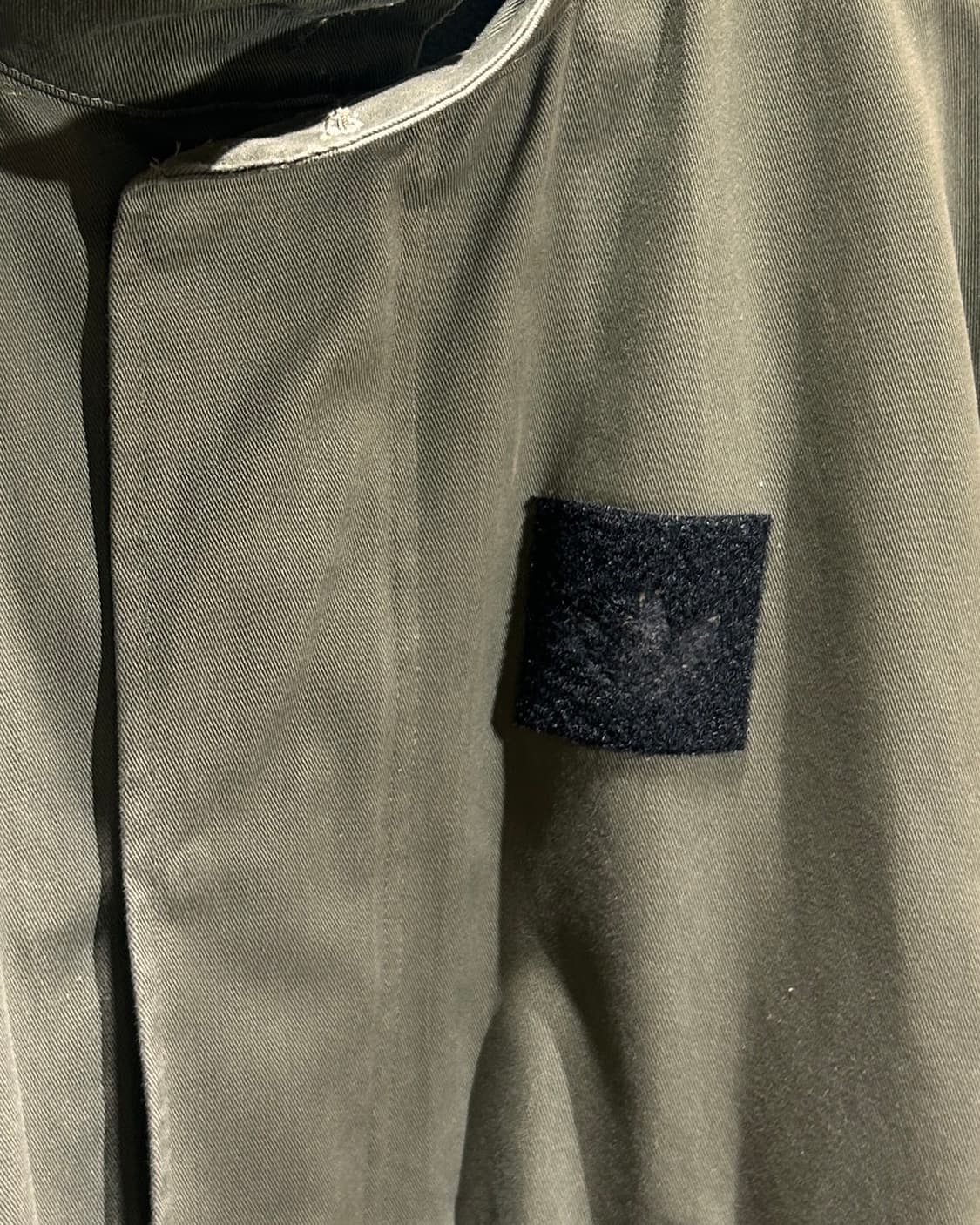 S 아디다스 올리브카키 피쉬테일 개파카 야상 상품이미지8