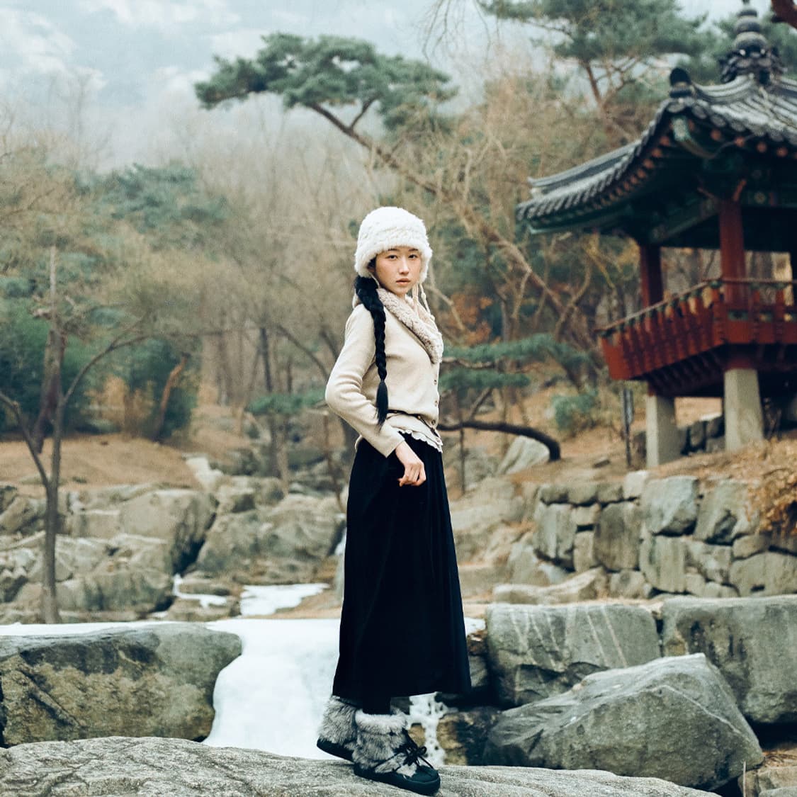 헤리티지 블랙 플리츠 롱 스커트 상품이미지7