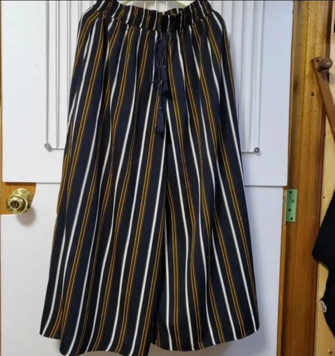 529 ) 스트라이프 파자마 밴딩 치마바지 새상품상태 상품이미지1