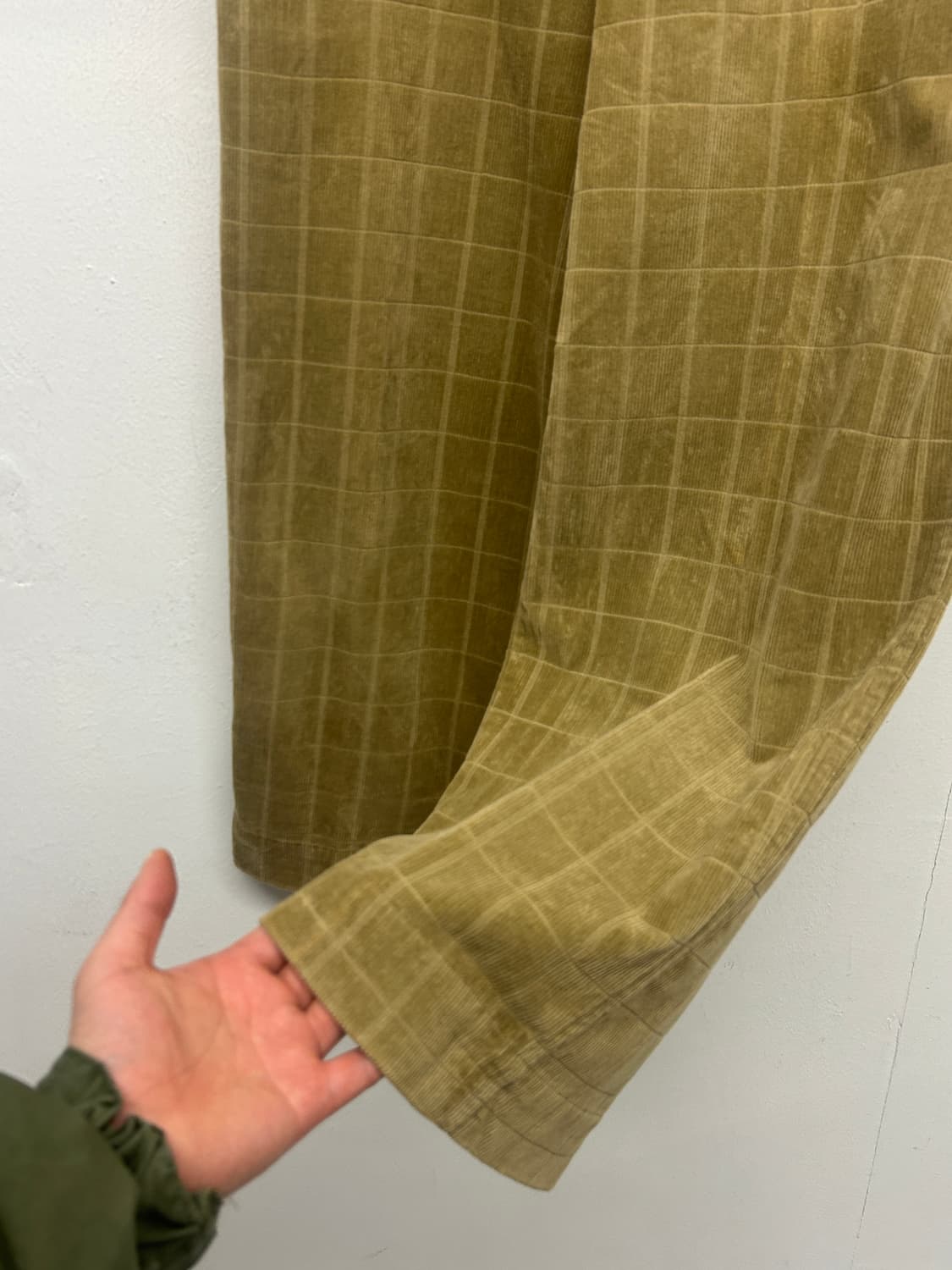 HAI 하이 이세이미야케 코듀로이 팬츠 상품이미지2