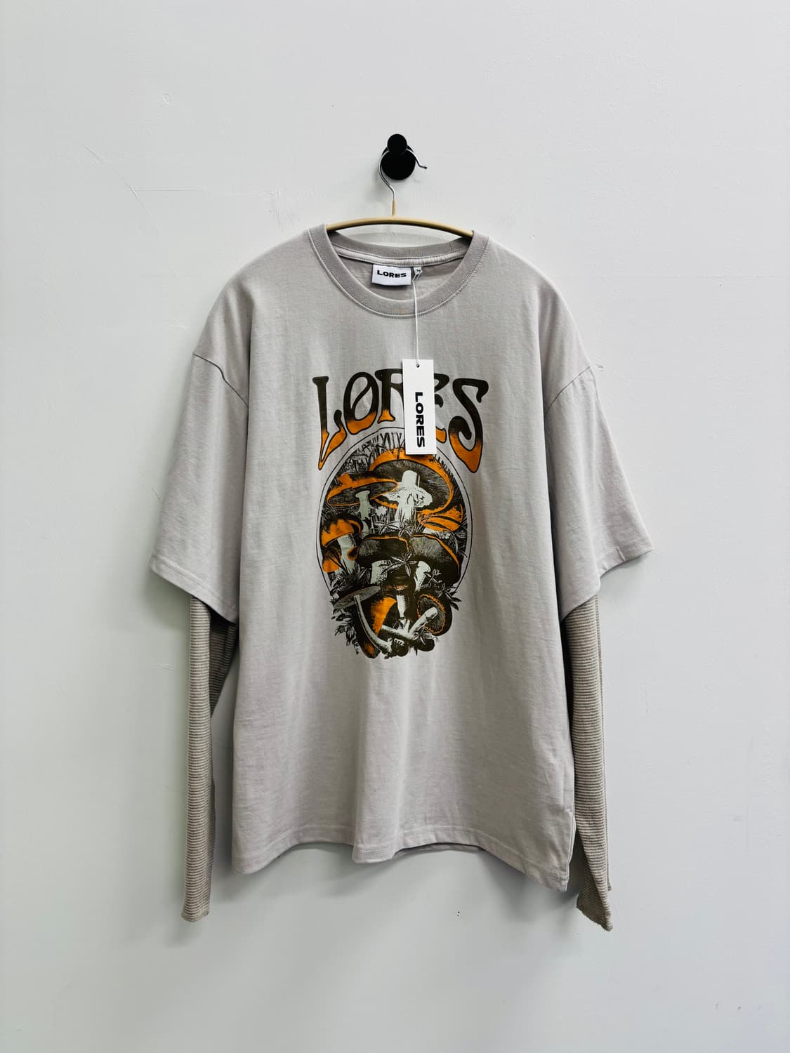 로어즈(LORES) 그래픽 레이어드 롱 슬리브 티셔츠 상품이미지1