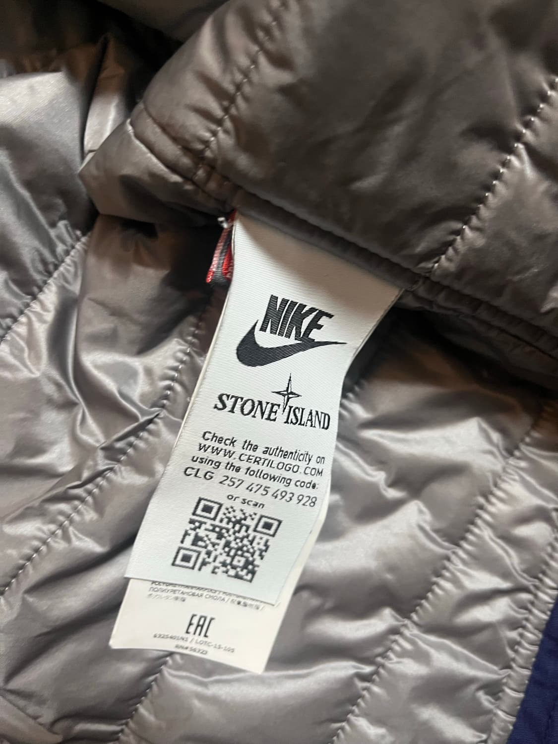 나이키X스톤아일랜드 무솔라고마타 자켓 상품이미지4