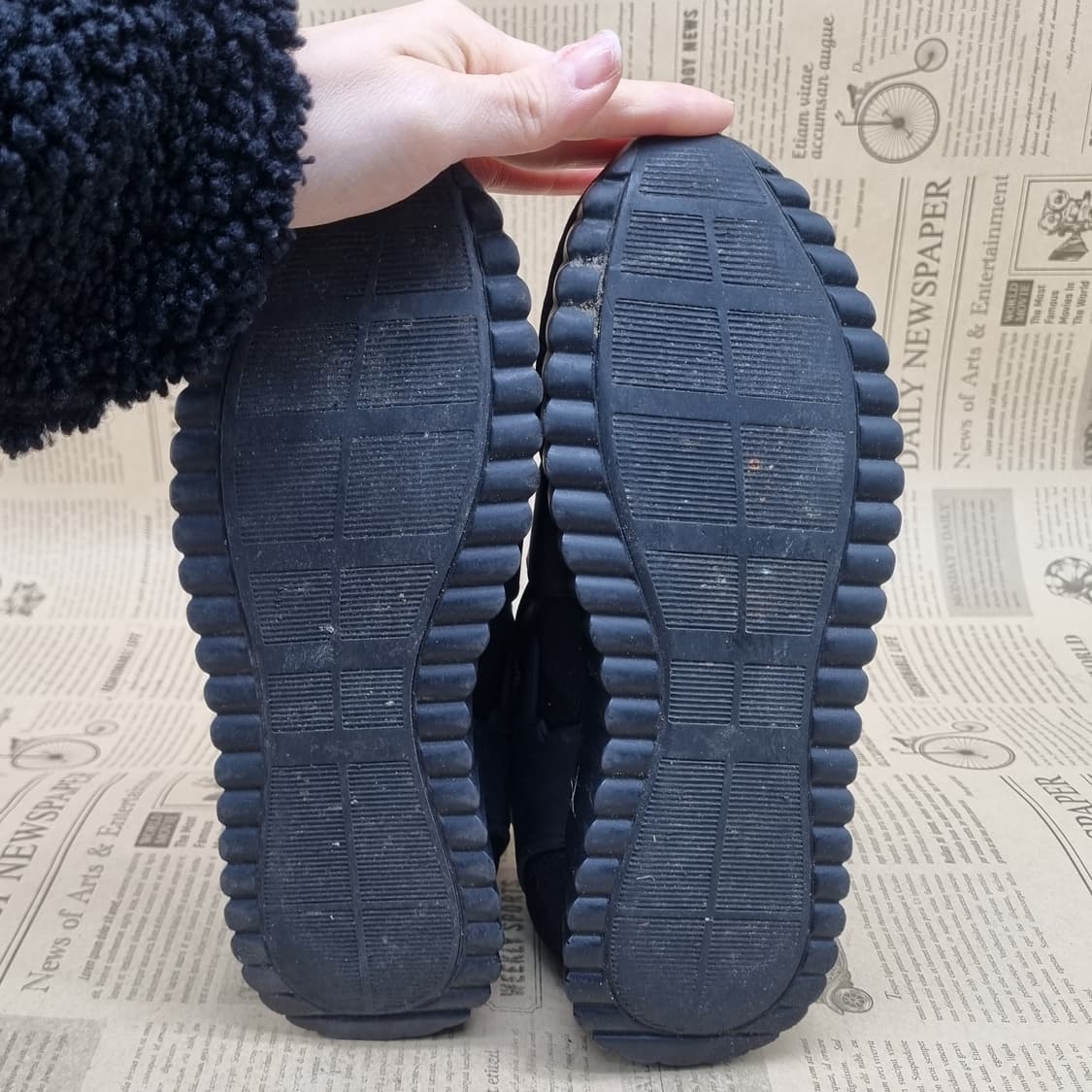 페라가모 블랙 니트 스니커즈230 상품이미지3