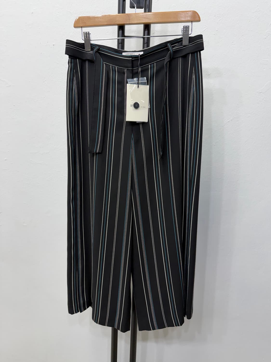 새제품) 잇미샤 스트라이프 블랙 슬랙스 와이드팬츠 76(28) 상품이미지1