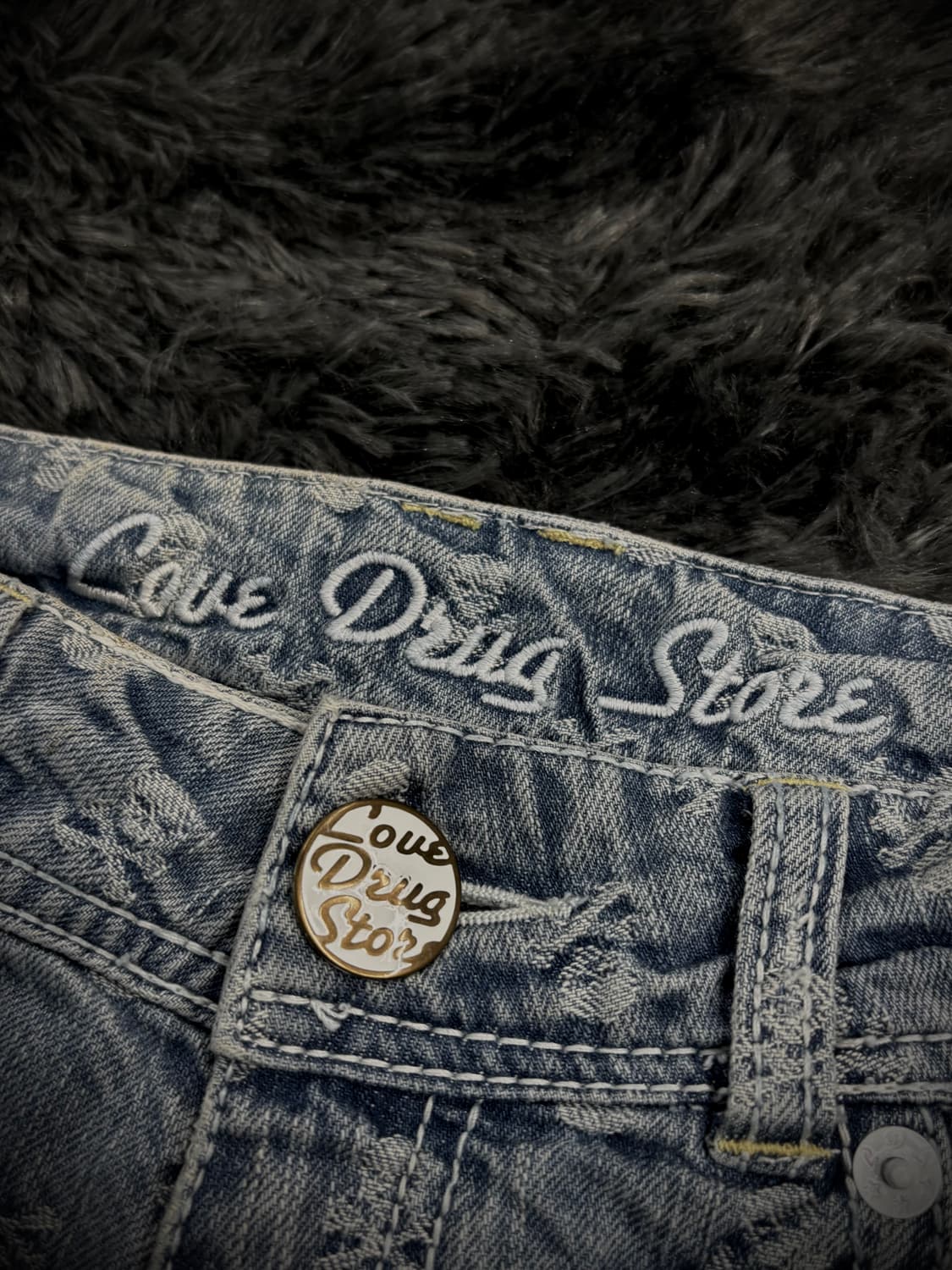 해골패턴 자수 화이트 워싱 연청 숏팬츠 상품이미지6