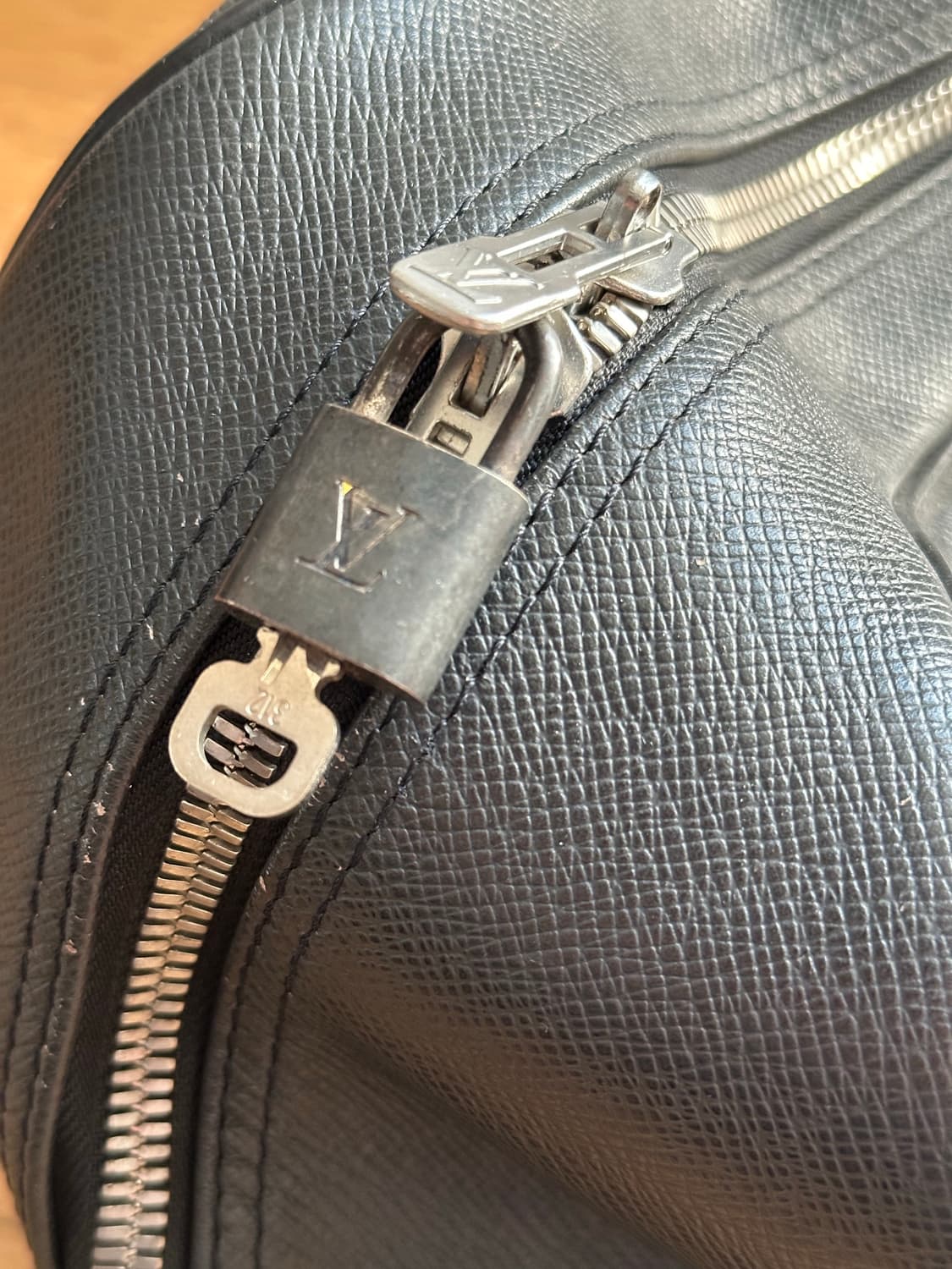 Louis Vuitton Utah Leather Keepall 55  상품이미지5