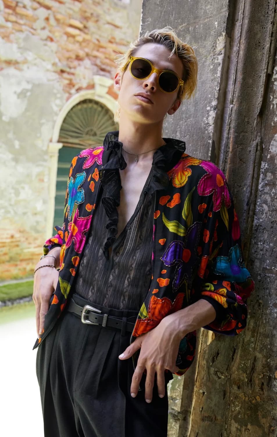 [BTS 뷔님 착용] 생로랑 22ss 플로랄 봄버 자켓 상품이미지2