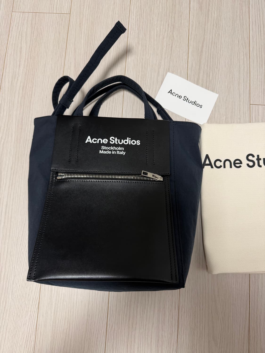 아크네 스튜디오 베이커백 스몰 블랙 acne studios 상품이미지2