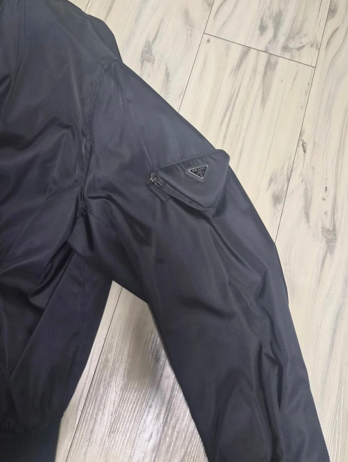 [XL] 프라다 리나일론 봄버 자켓 ma-1 마원 봄버 집업 패딩 후드 상품이미지4