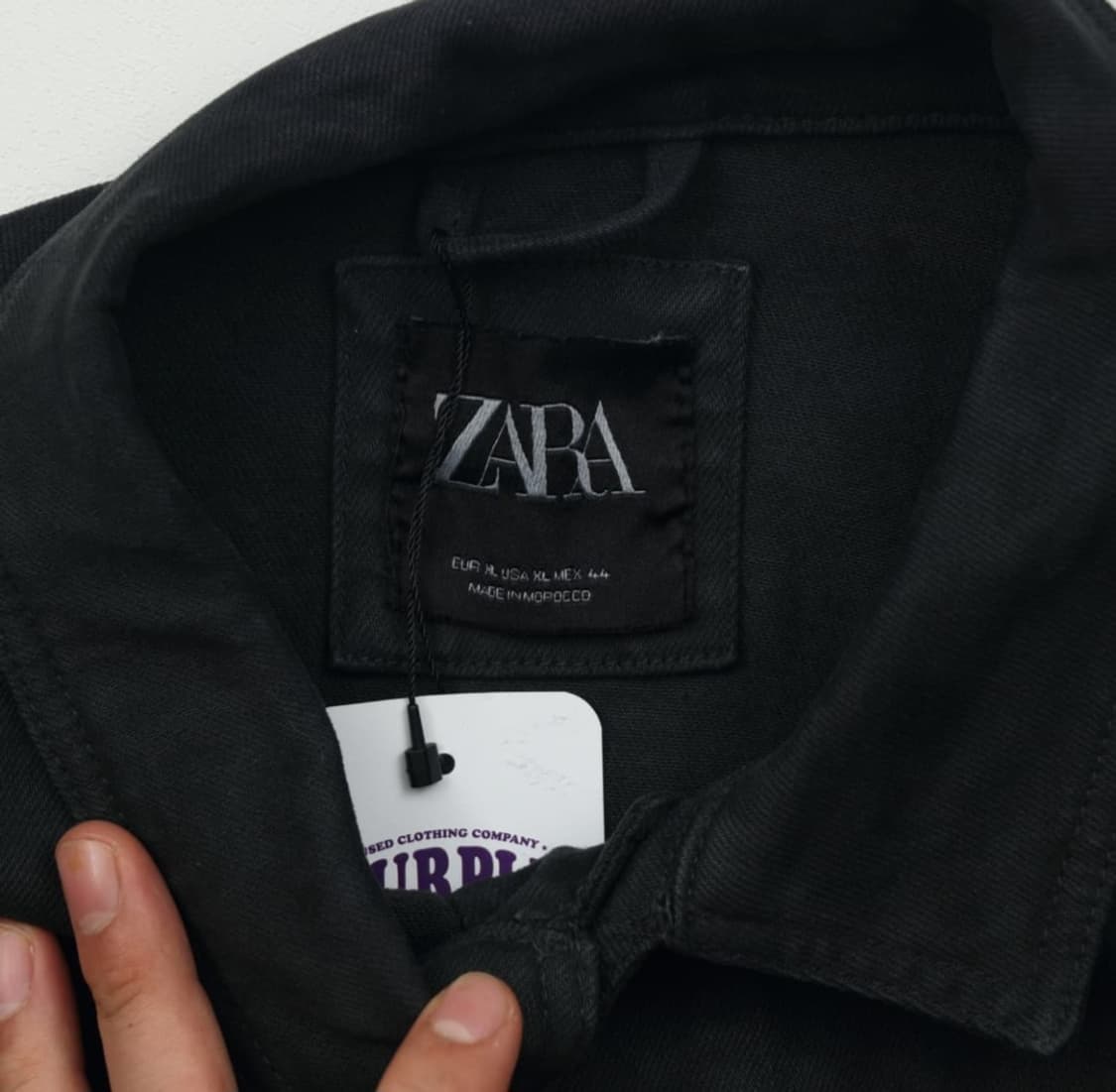 ZARA 블랙 데님 트러커 자켓 L 상품이미지4