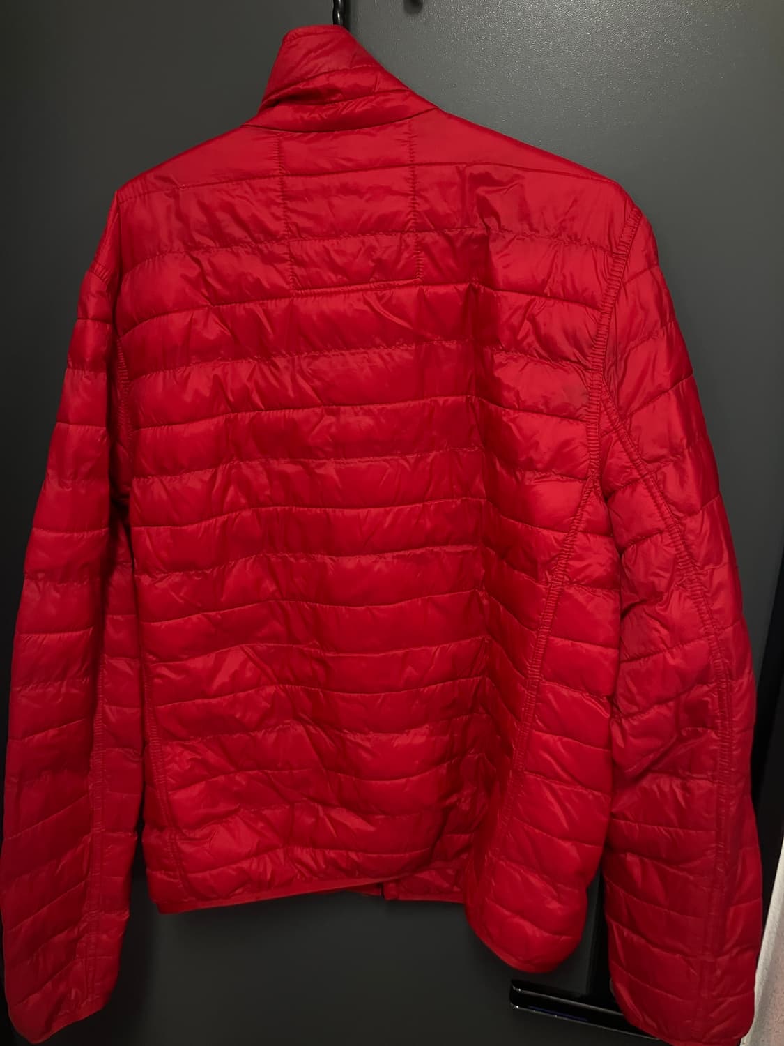 타미힐피거 경량패딩 팝니다 상품이미지3