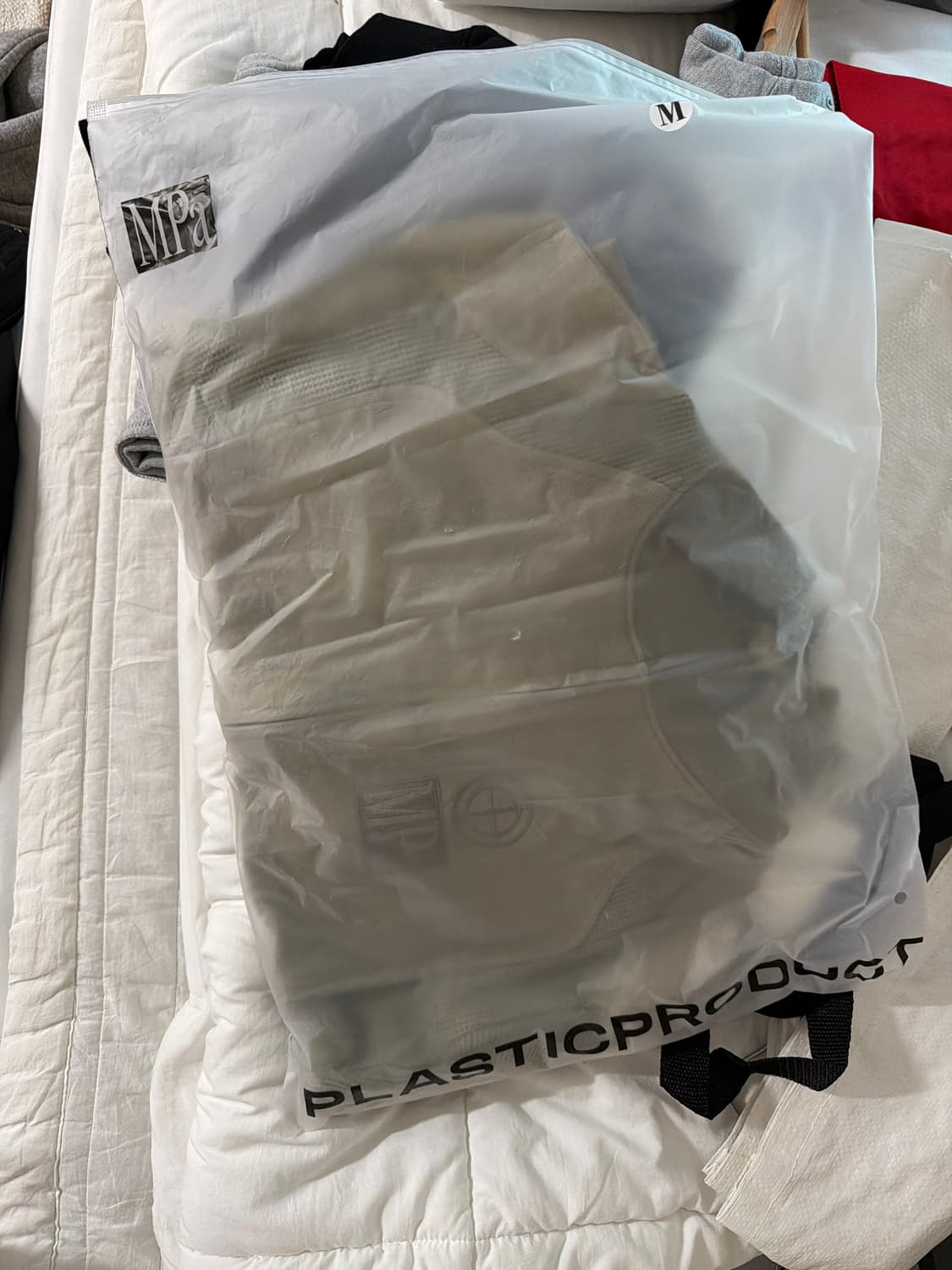 플라스틱 프로덕트 집업 카키 M 미개봉 새상품 상품이미지2