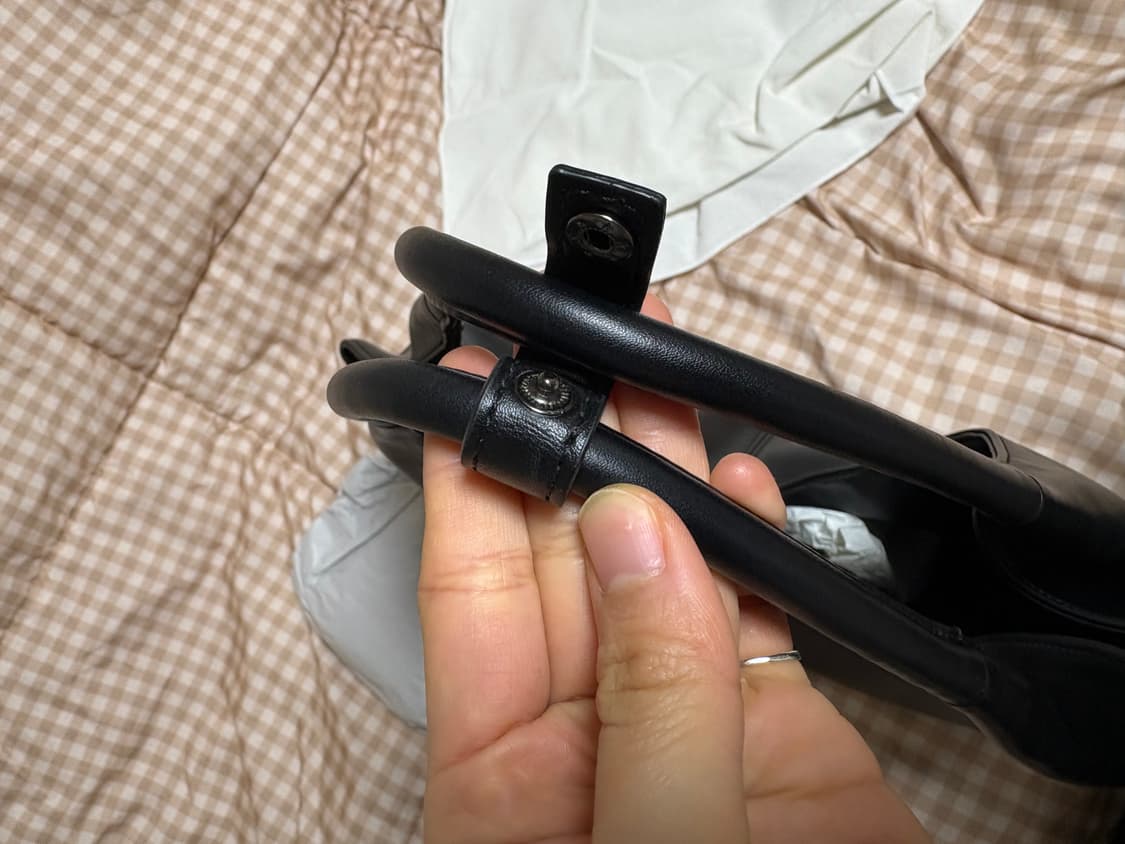 여밈 vase 백 midium 호보백 상품이미지10