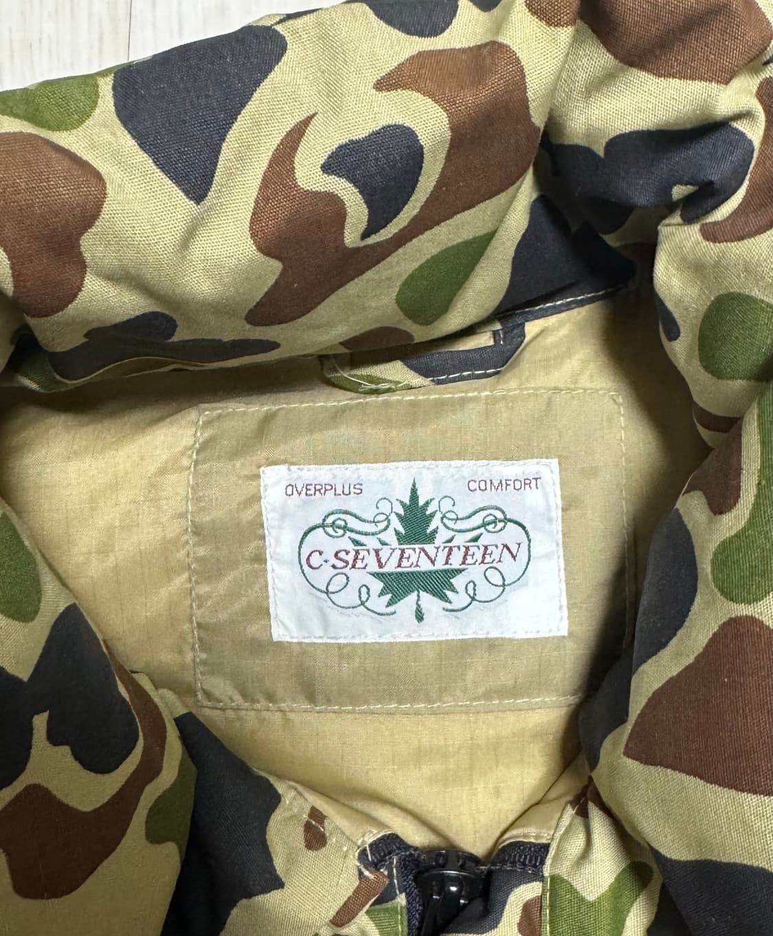 Vtg camo jacket 상품이미지4