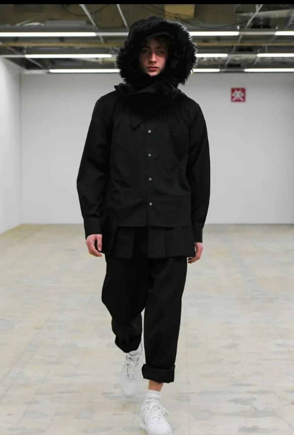 꼼데가르송 셔츠 22AW 퍼 후드 상품이미지4