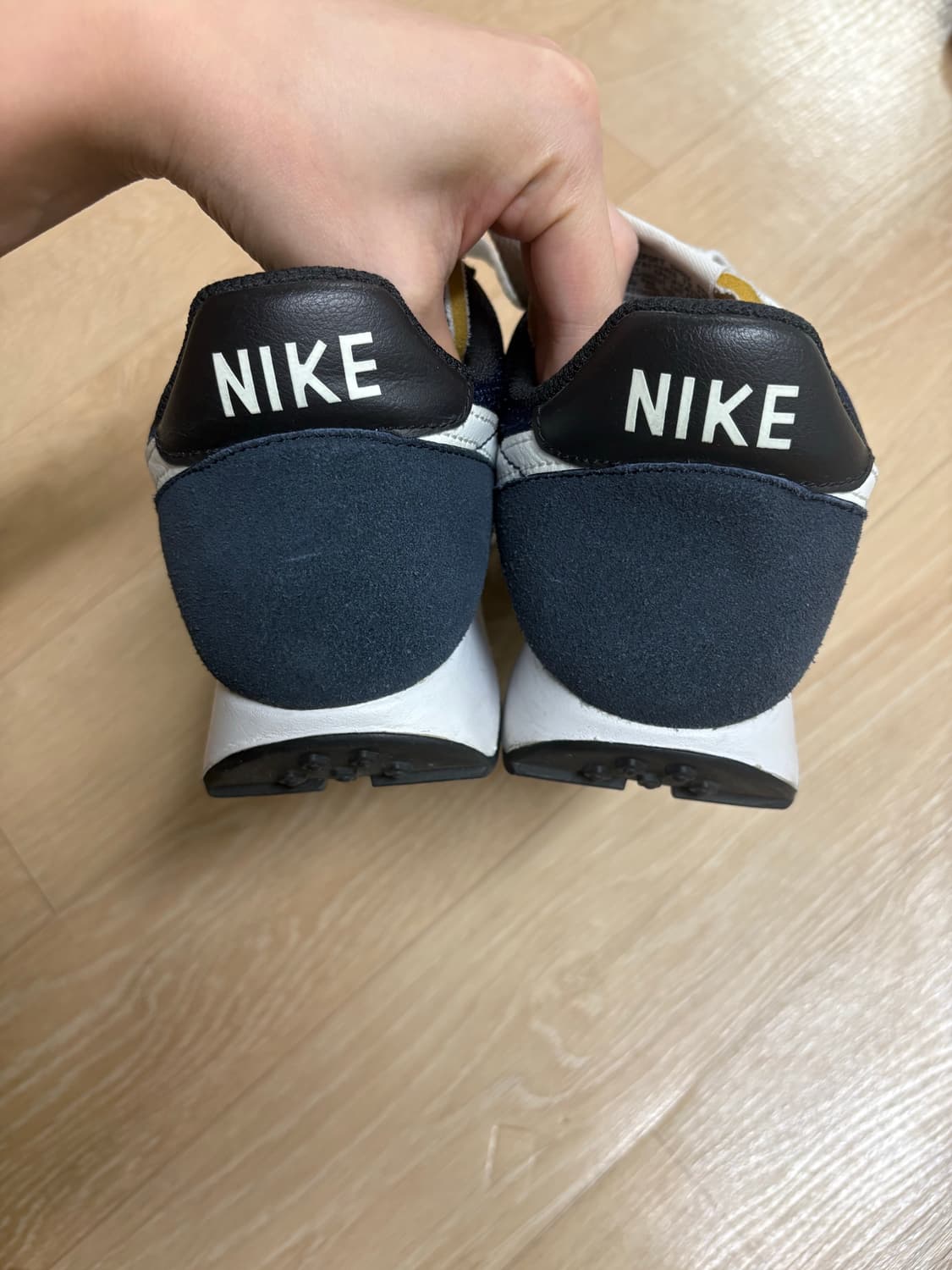 나이키 테일윈드 네이비 255 상품이미지3