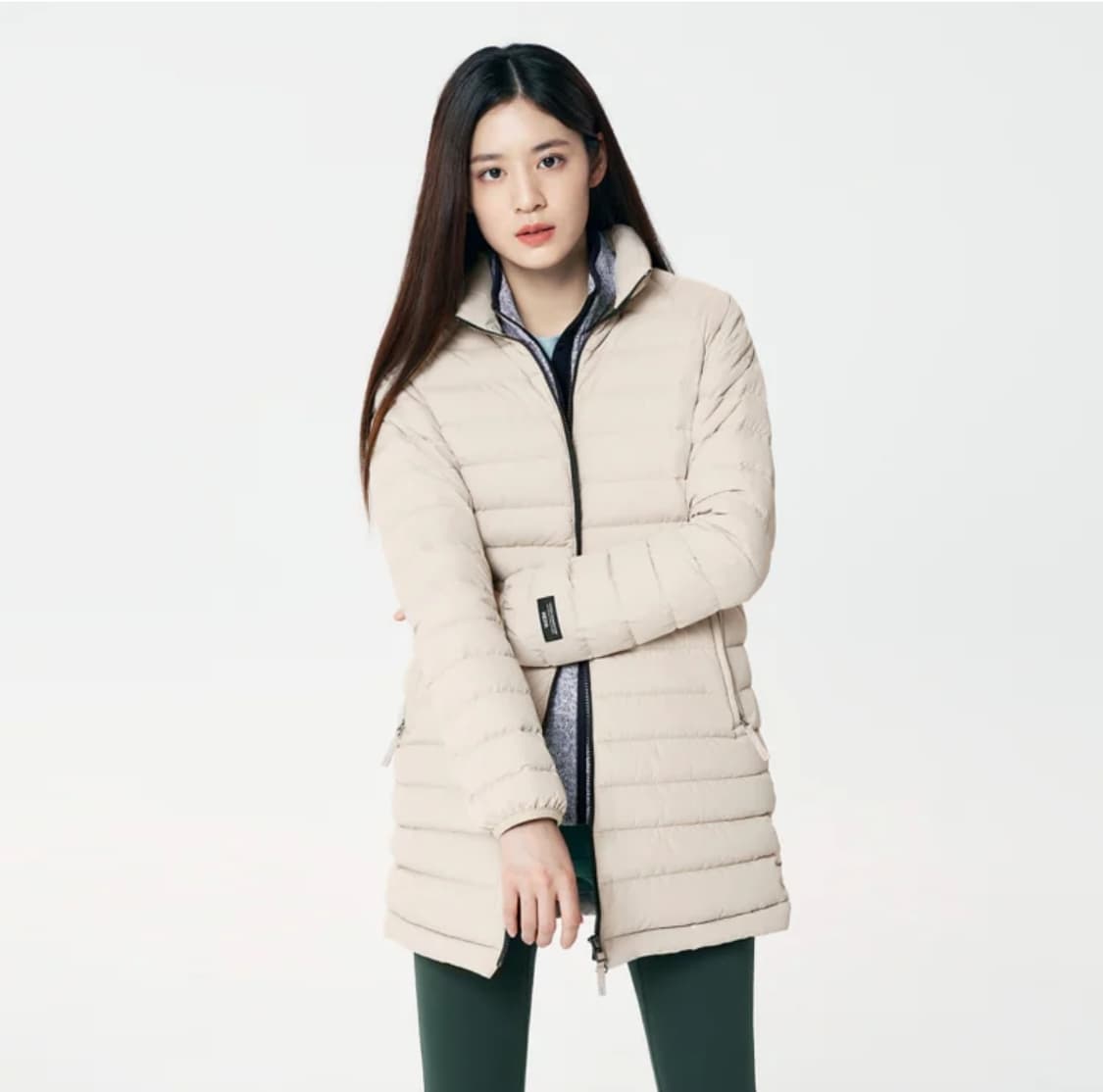 네파(Napa) 21fw 경량 덕다운 하프 패딩 90 size 상품이미지8