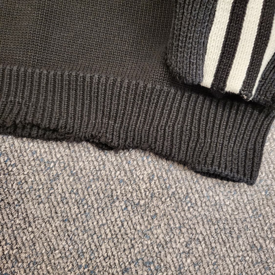 발렌시아가 아디다스 콜라보 니트 스웨터 상품이미지4