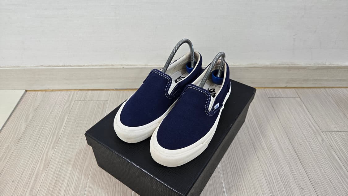 245 반스 볼트 OG 클래식 슬립온 네이비 상품이미지1