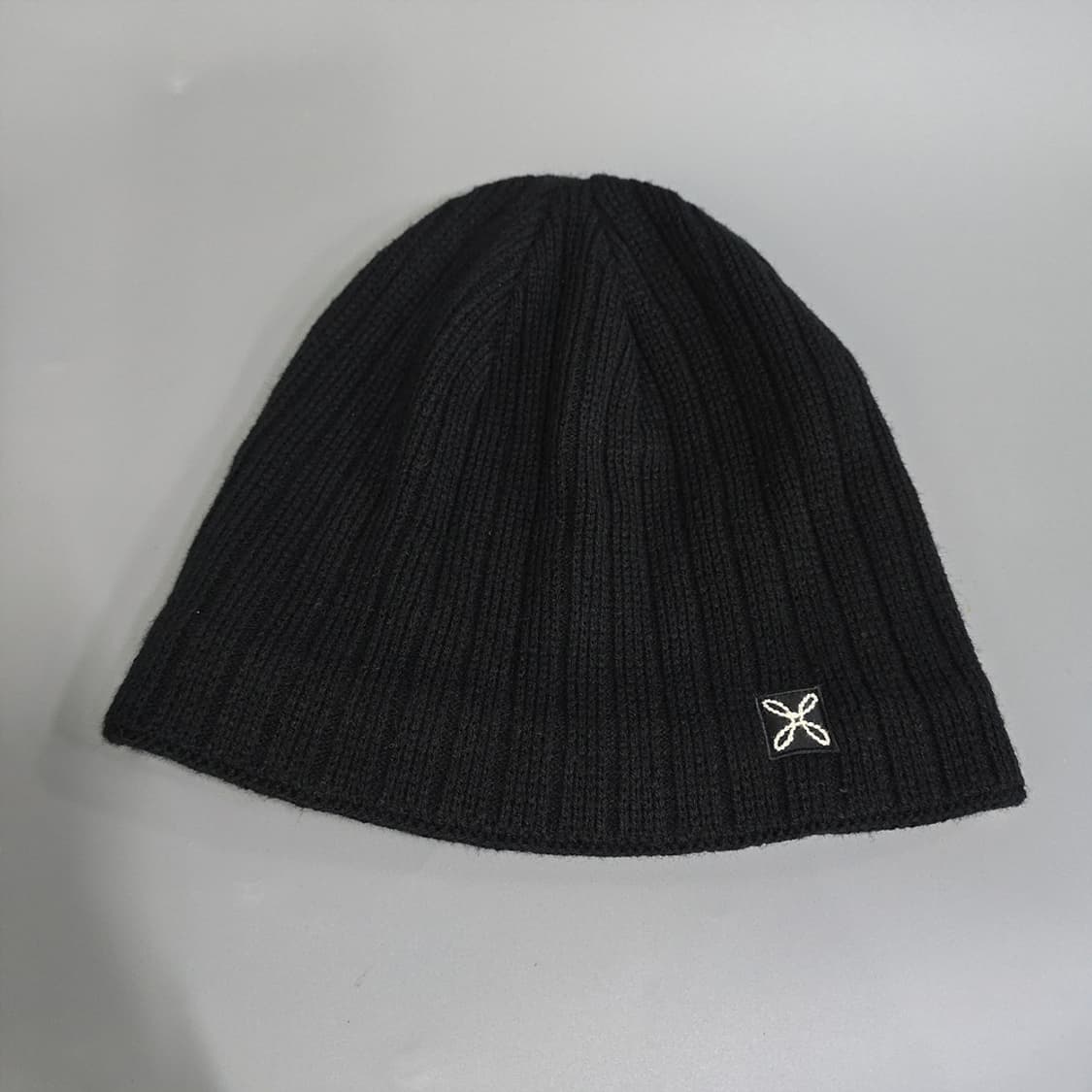 몬츄라(MONTURA) 니트 비니 블랙 프리사이즈 상품이미지1