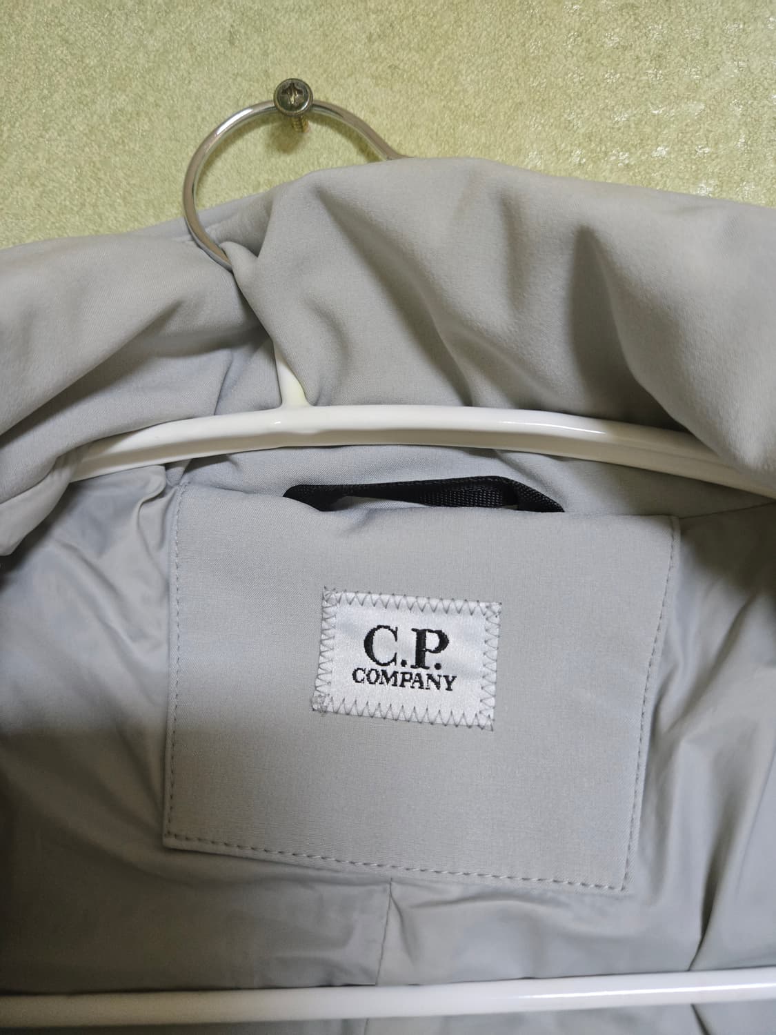 Cp컴퍼니 소프트쉘 고글 경량패딩 50 상품이미지4